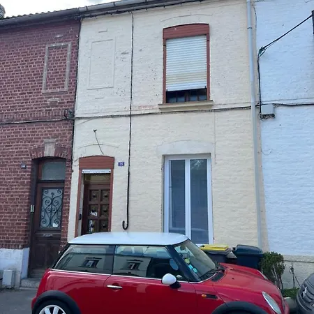 Capsule Ocean - Jacuzzi - Billard - Netflix - 2 Chambres - Cuisine Valenciennes Exterior photo