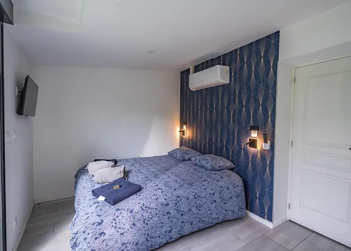 Capsule Ocean - Jacuzzi - Billard - Netflix - 2 Chambres - Cuisine