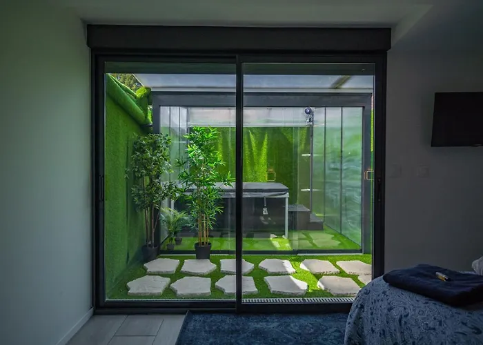 Capsule Ocean - Jacuzzi - Billard - Netflix - 2 Chambres - Cuisine