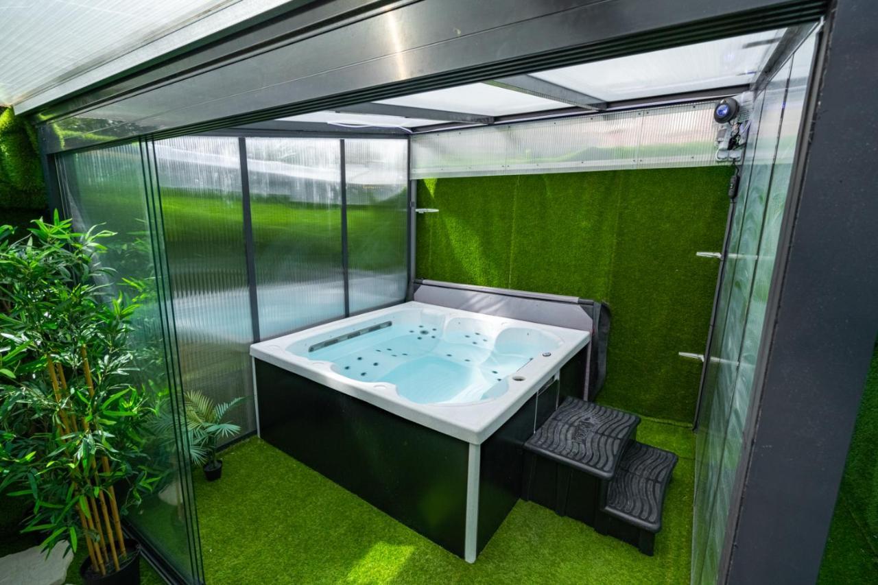 Apartment Capsule Ocean - Jacuzzi - Billard - Netflix - 2 - Cuisine